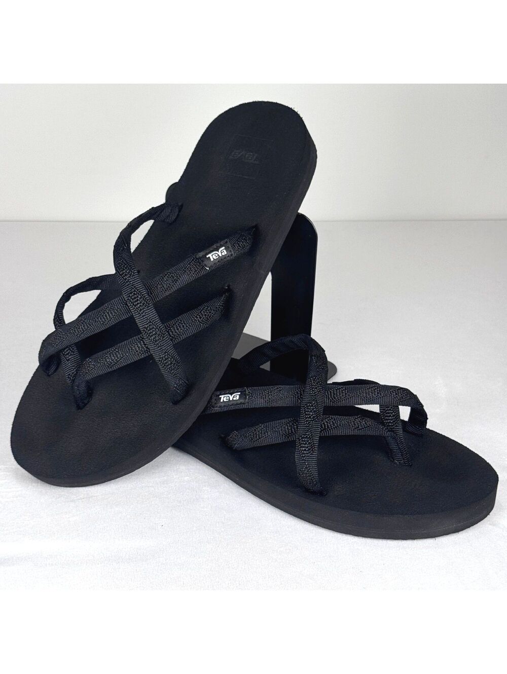 Teva Olowahu Black Sandal - 9